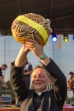 120