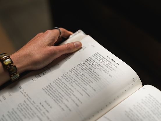 bible-1850859_640